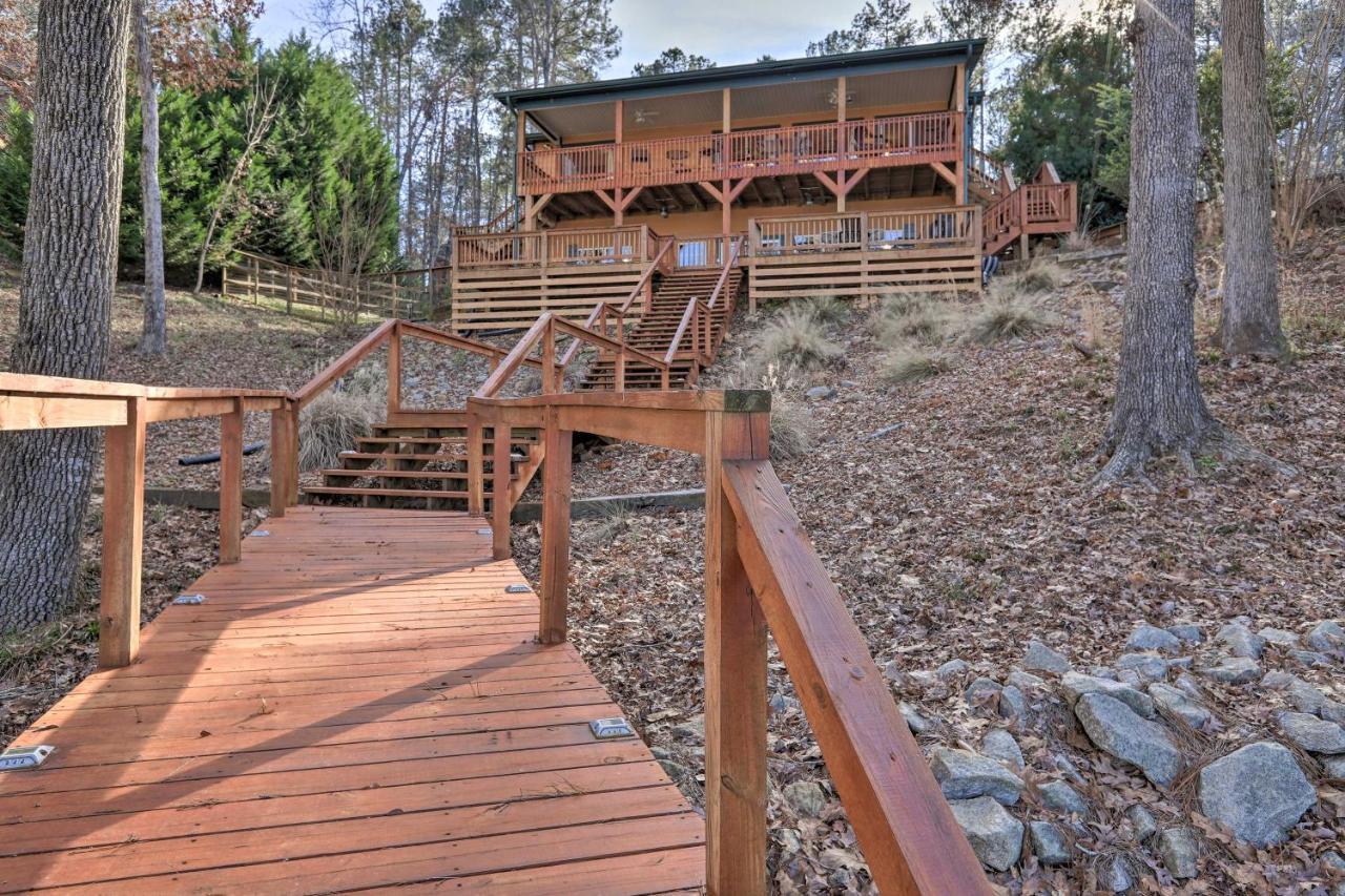Lakefront Sparta Cottage With Decks And Boat Dock Zewnętrze zdjęcie